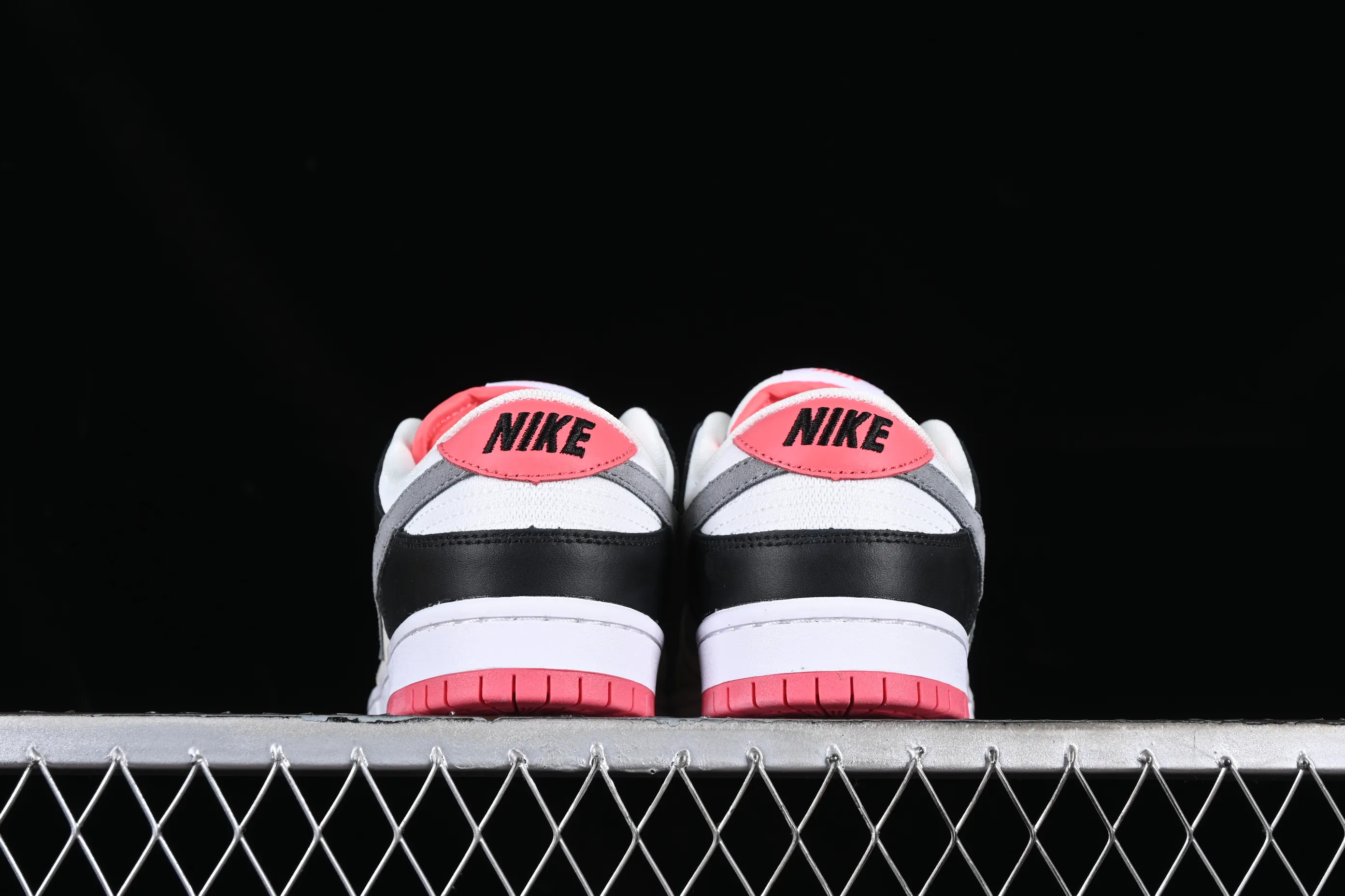 All categories Nk SB Dunk series Nk SB Dunk Low low-top sneakers Nk SB Dunk Low Pro ISO dunk series retro top layer low-top casual sports skateboard shoes CD2563-004